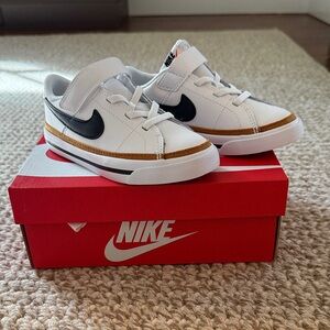 NWT Nike Toddler Court Legacy Sneakers